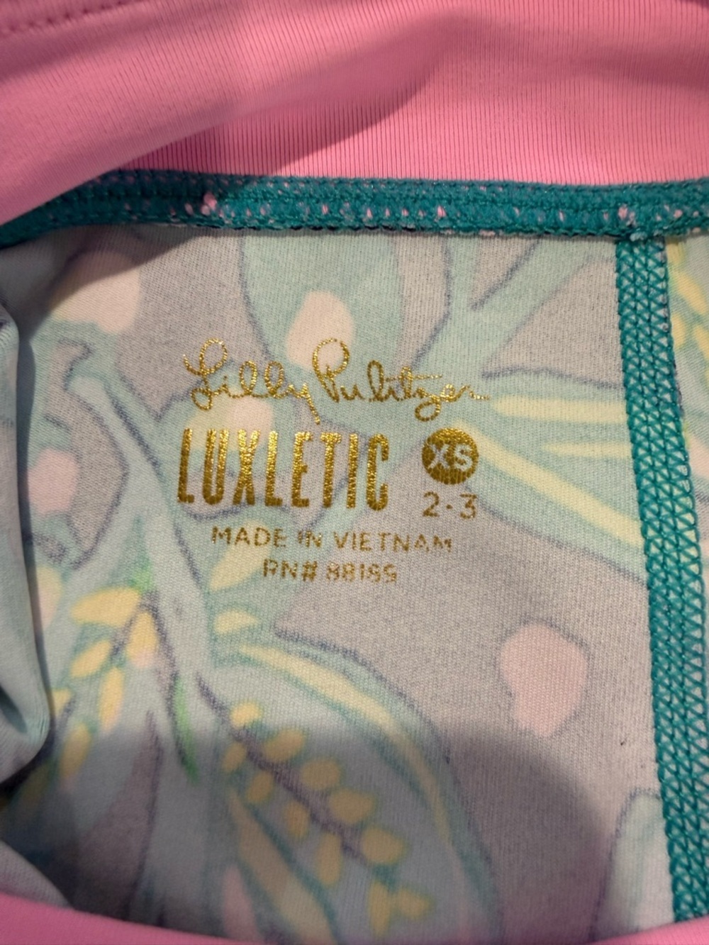 Lilly Pulitzer Luxletic Leggings in Little Girls size 2-3. Excellent condition - Picture 4 of 8